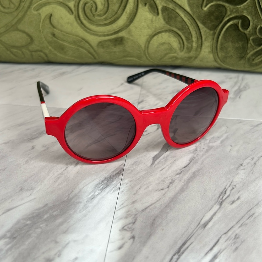 Love Moschino Round Sunglasses